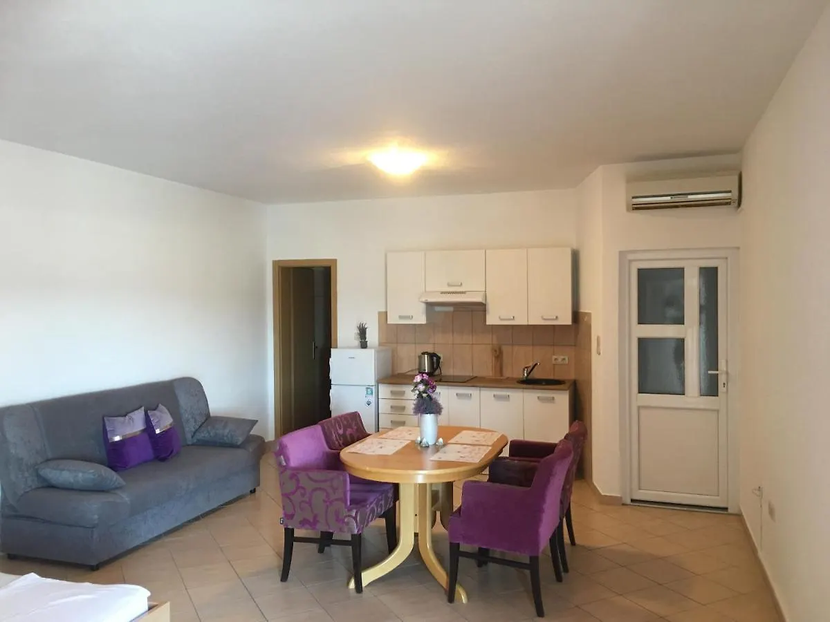 Appartement Studio Trogir Helena à Plano
